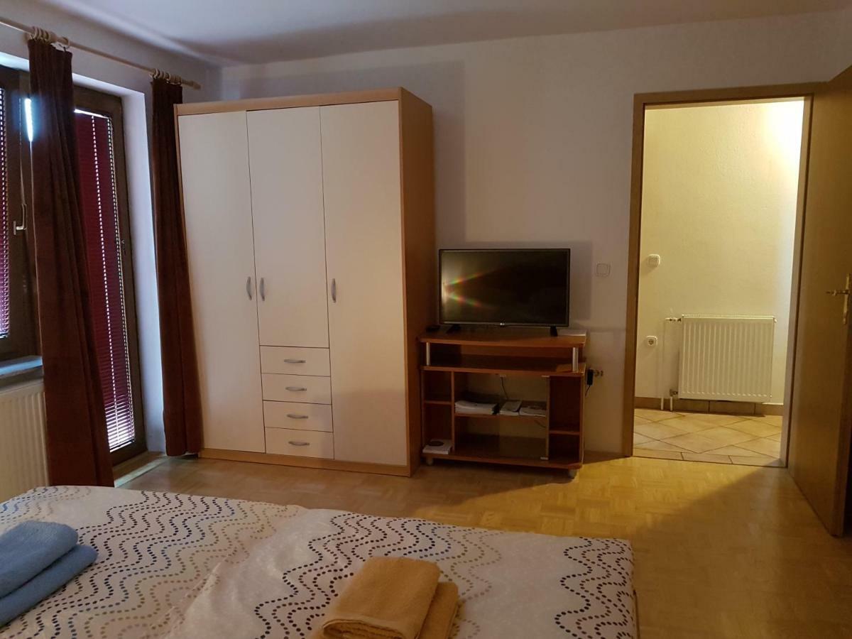 Apartmaji Mezan Apartment Bled Bagian luar foto