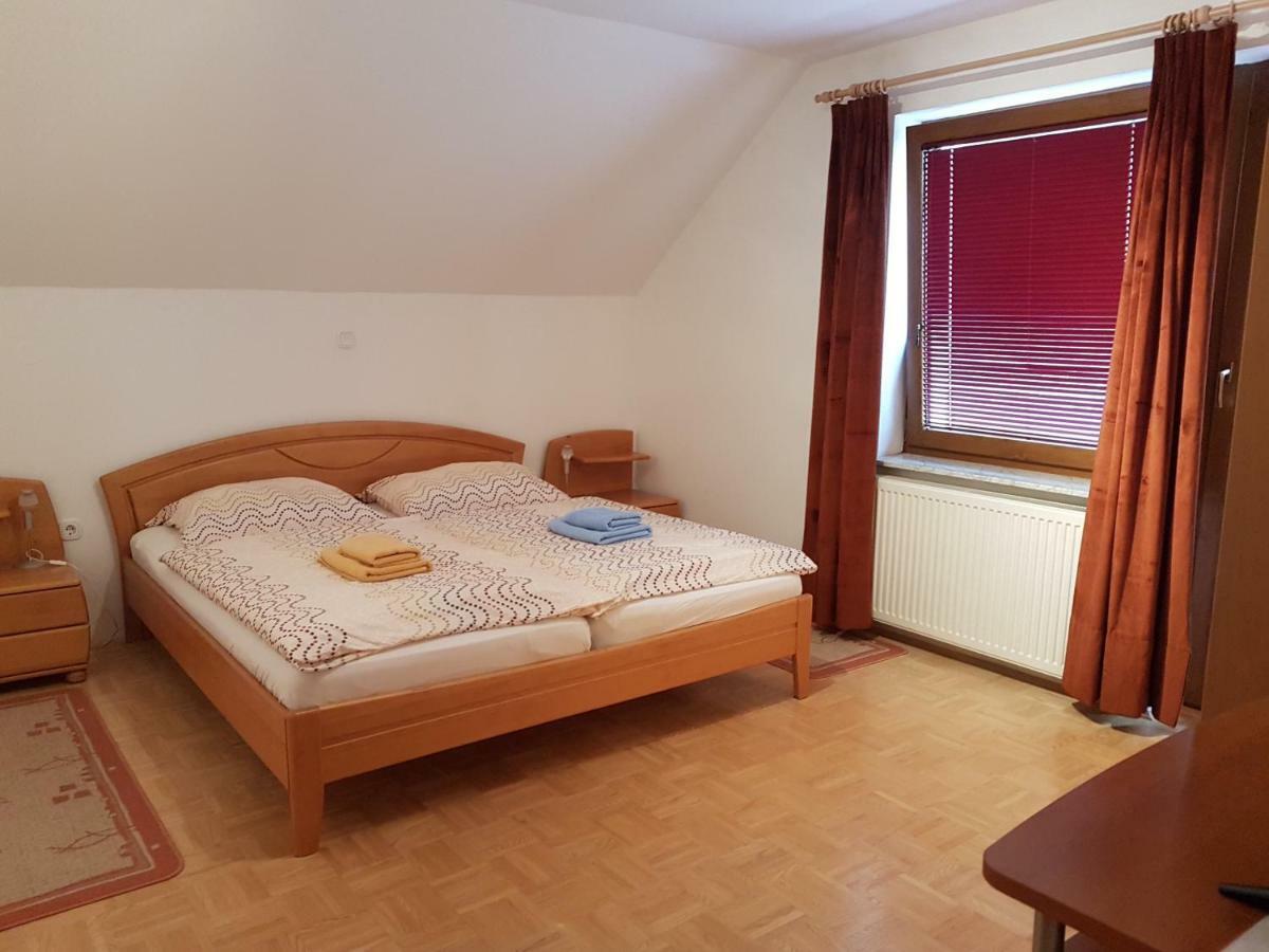 Apartmaji Mezan Apartment Bled Bagian luar foto