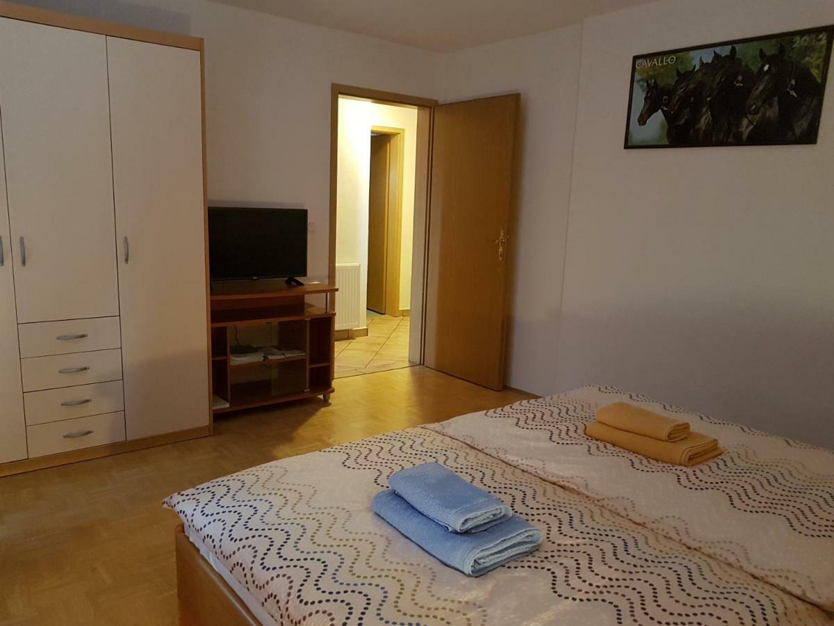 Apartmaji Mezan Apartment Bled Bagian luar foto